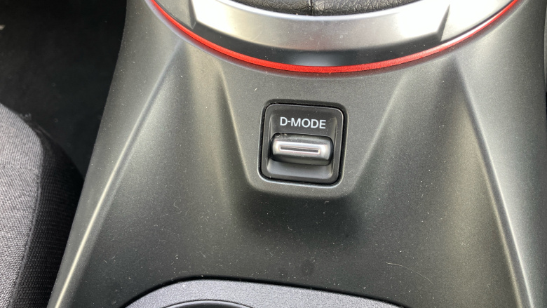 Nissan Juke 1.0 DiG-T N-Connecta 5dr Petrol Hatchback